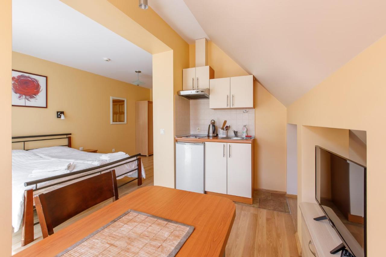 Viesbutis Prie Fontano Hotel พาลังกา ภายนอก รูปภาพ