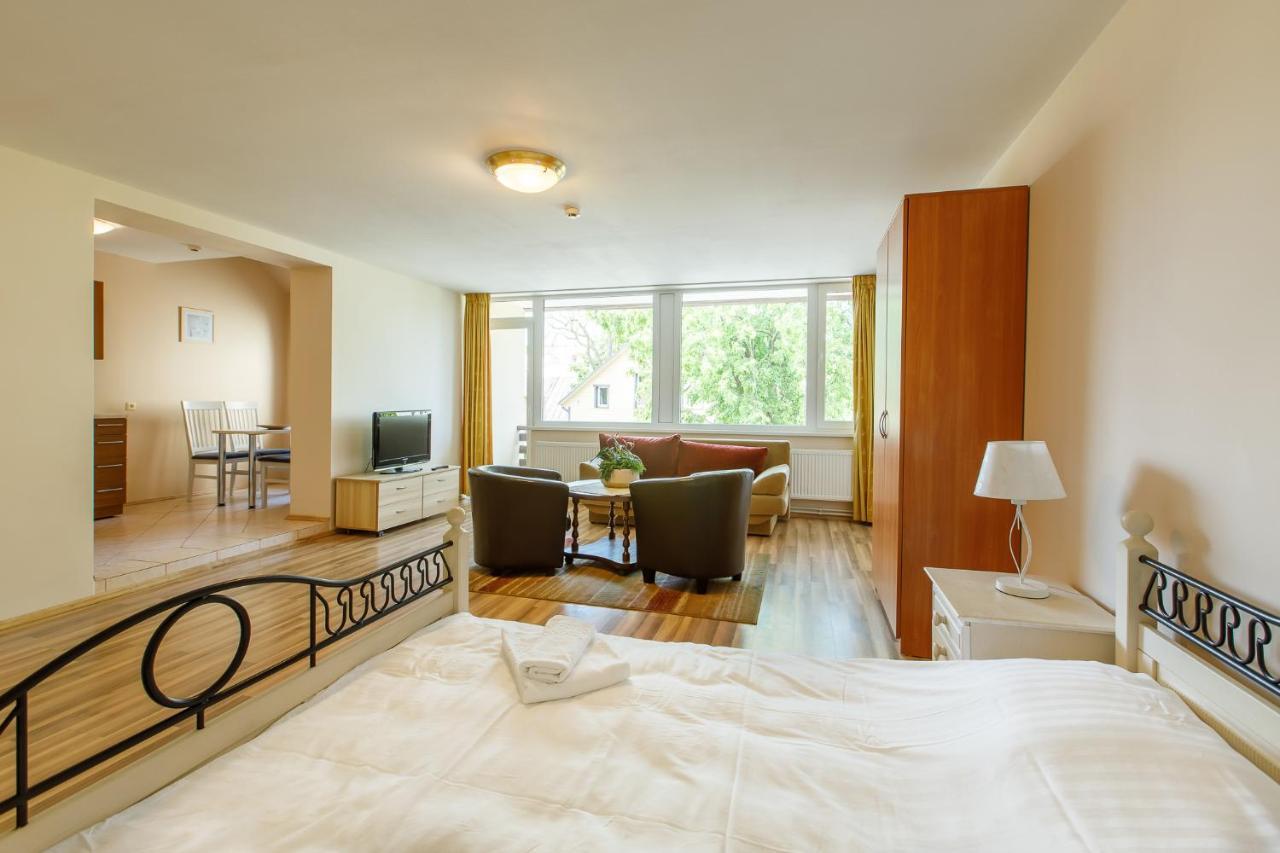 Viesbutis Prie Fontano Hotel พาลังกา ภายนอก รูปภาพ