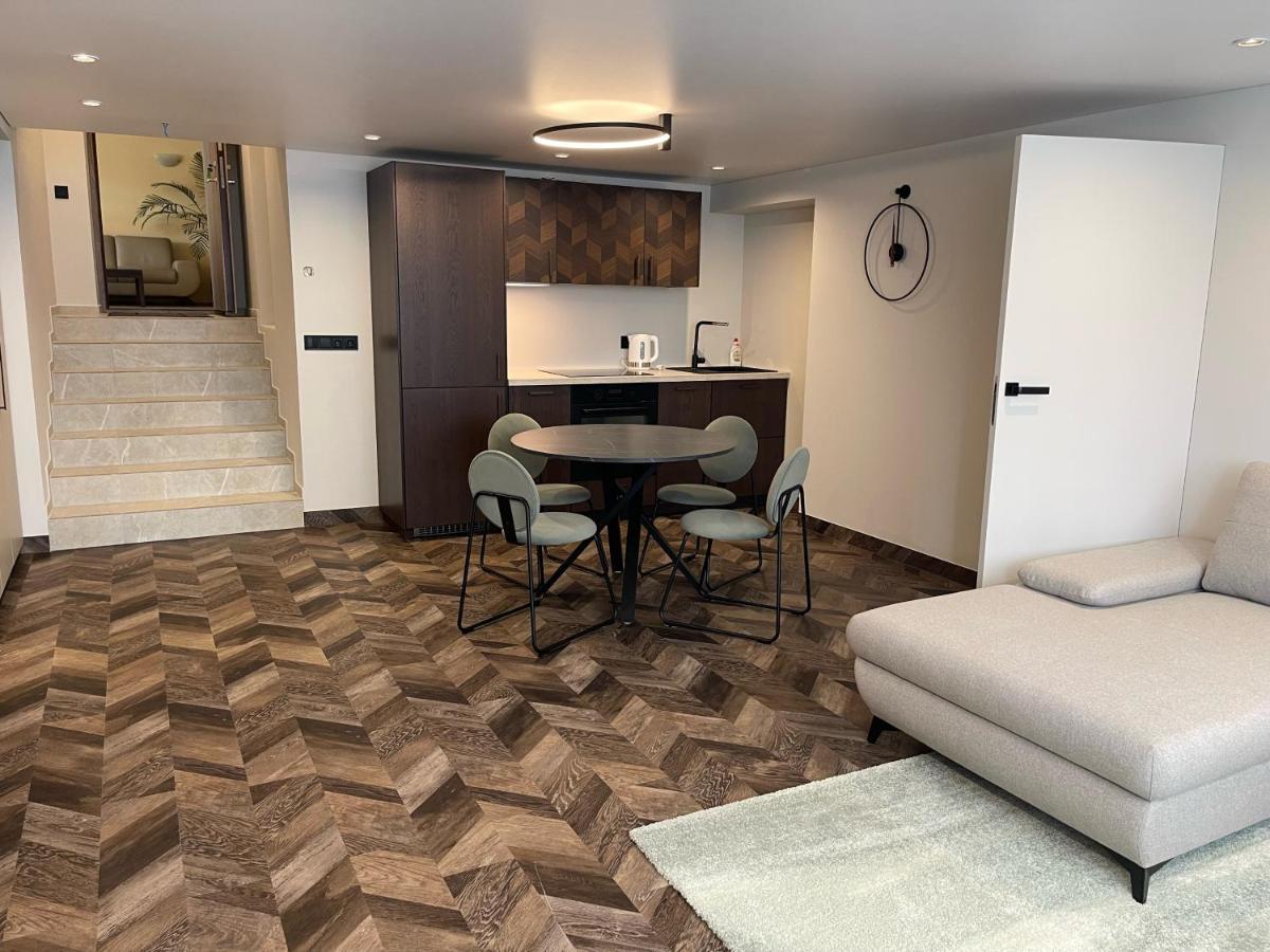 Viesbutis Prie Fontano Hotel พาลังกา ภายนอก รูปภาพ