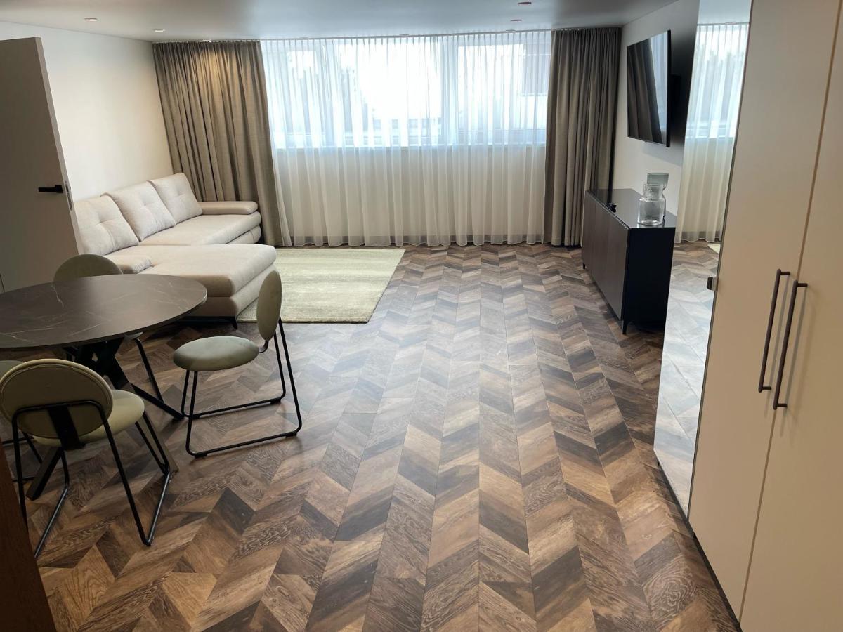 Viesbutis Prie Fontano Hotel พาลังกา ภายนอก รูปภาพ